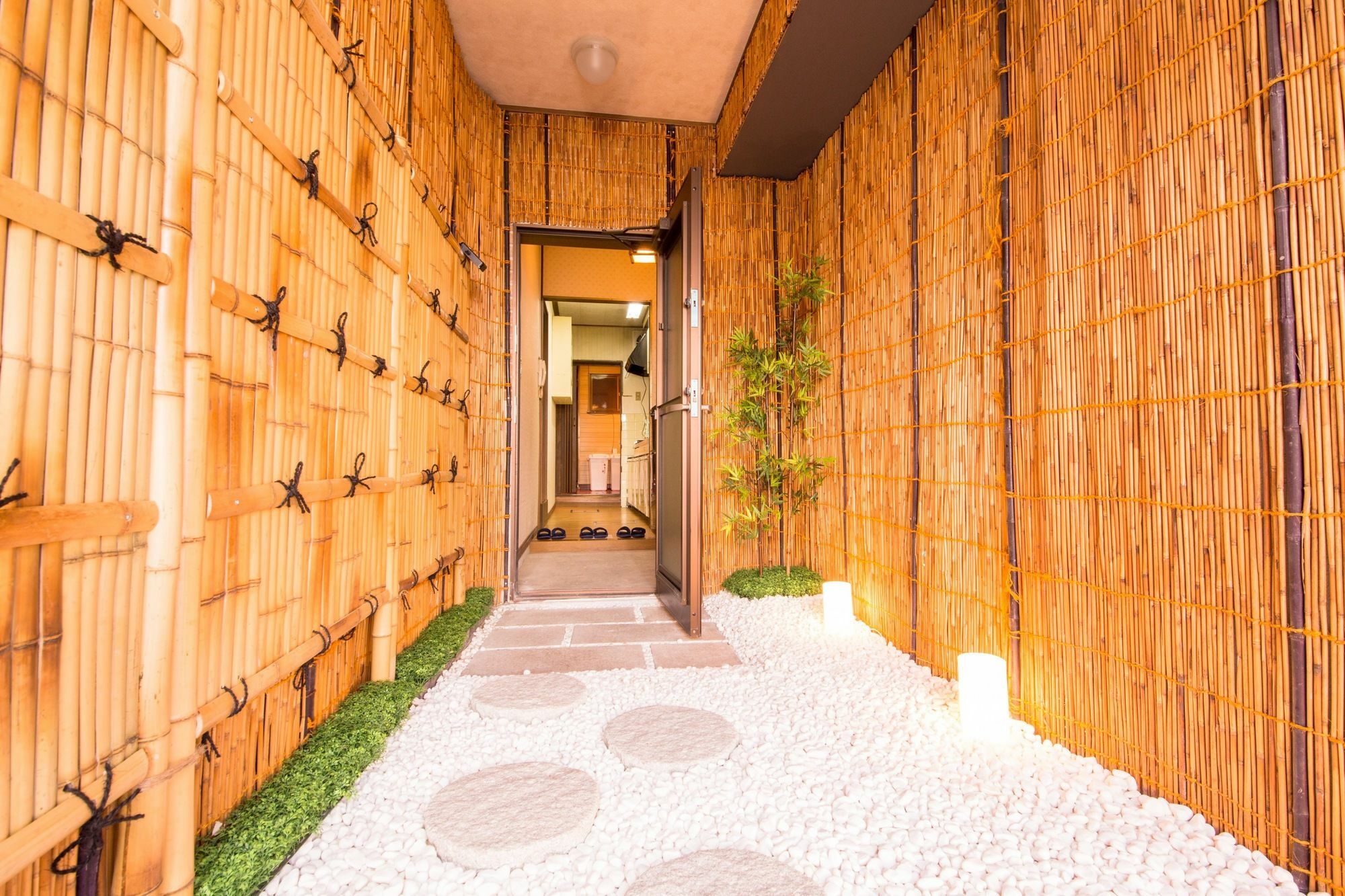 Kyoto Fushimi Lib Plus Luaran gambar