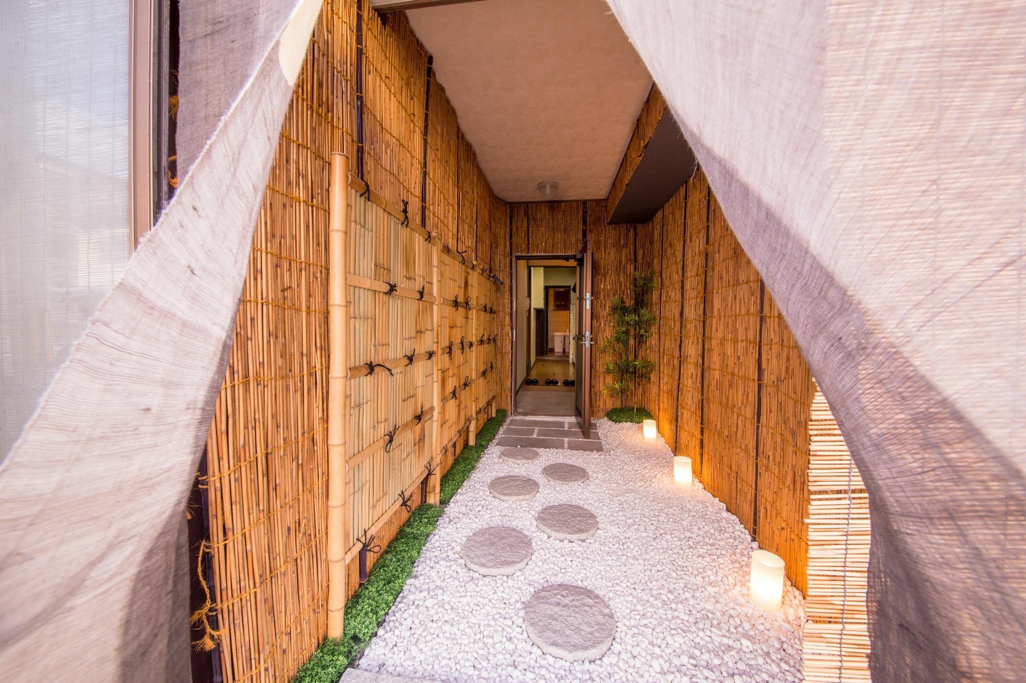 Kyoto Fushimi Lib Plus Luaran gambar